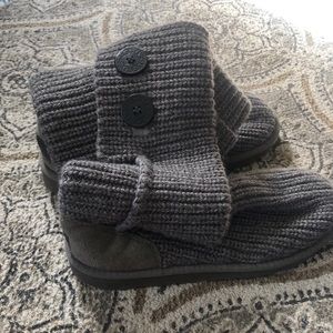 UGG Classic Cardi boot size 7